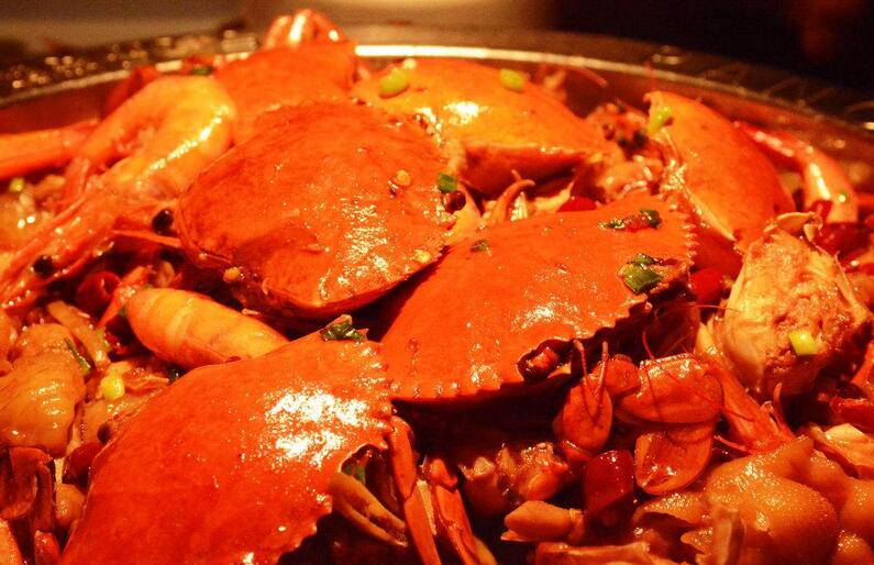 秘制肉蟹煲教学实拍