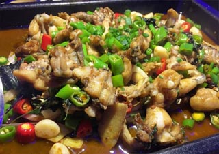 蛙来哒炭烧牛蛙培训