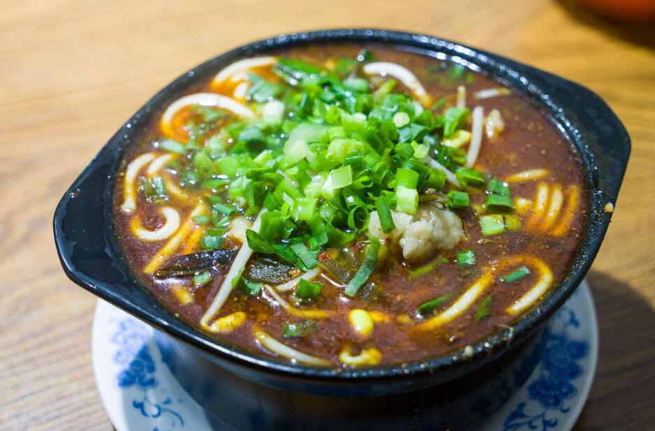 砂锅土豆粉教学现场