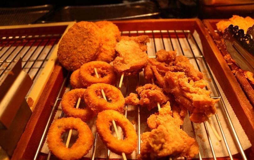 油炸烧烤操作现场