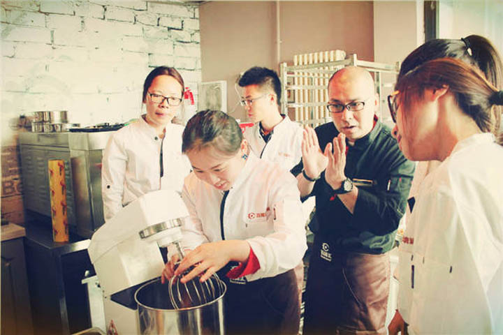 蛋糕装饰教学