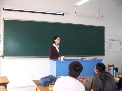 日本古典文学典籍