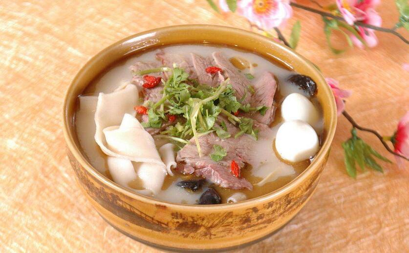 河南烩面制作现场