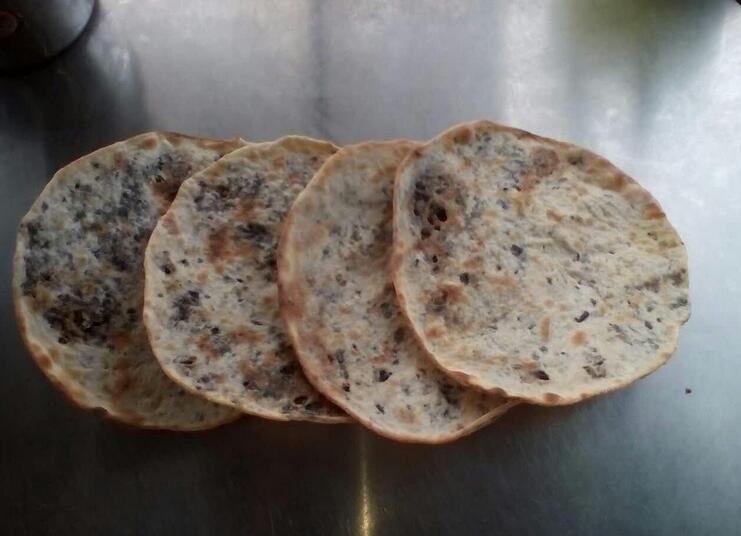 梅干菜扣肉饼制作过程