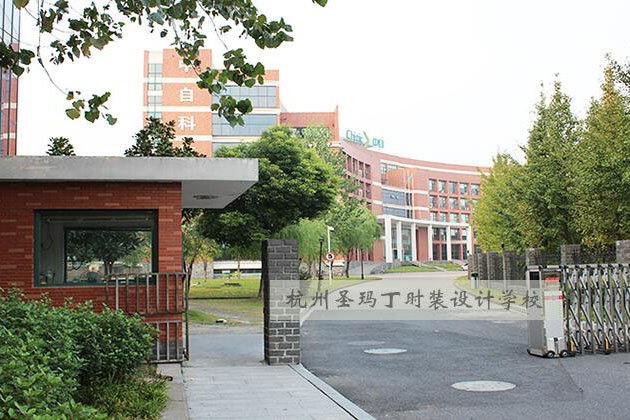 学校大门