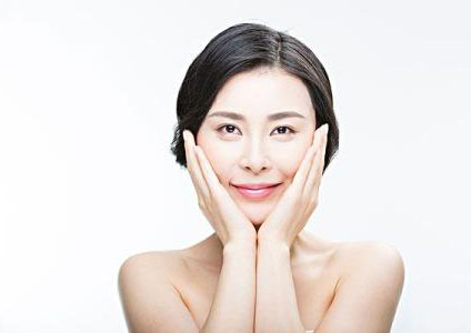 专业化妆师互动指南：解锁化妆培训核心价值