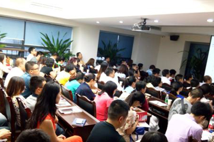 学校学员