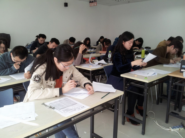 福州朗阁培训学校