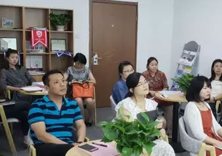 哈珀家校协同育人机制深度解析