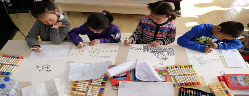 幼兒藝術(shù)創(chuàng)作現(xiàn)場