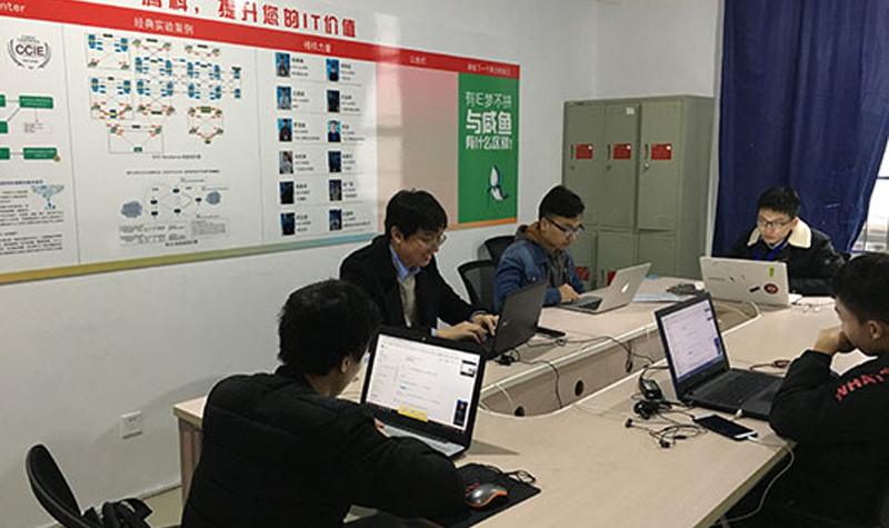 騰科IT教育的上課環(huán)境
