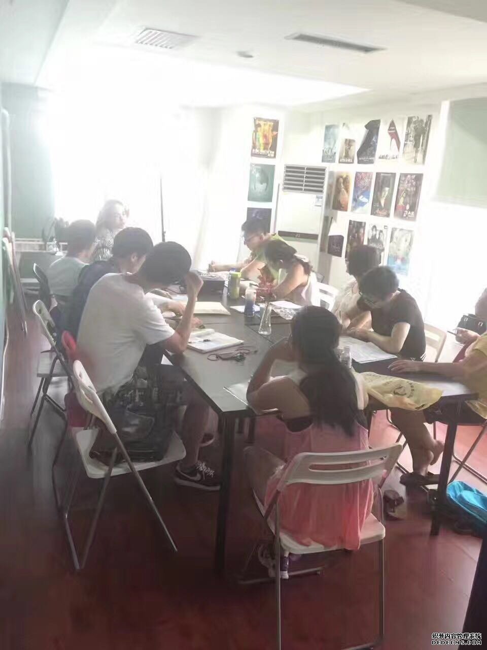 学院在上课