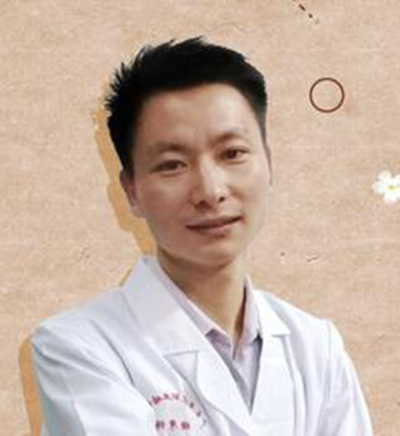 南大职业培训学校_曾钦