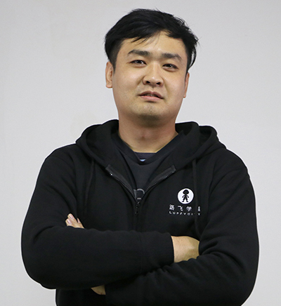上海老男孩教育_何老师