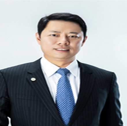 上海管會(huì)金融教育方蔚豪博士