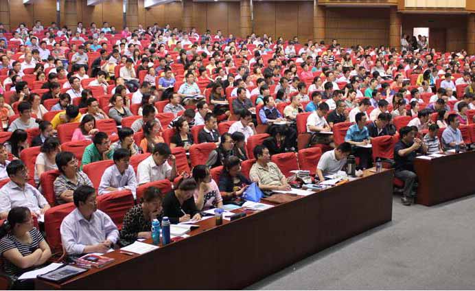 学校会议一室