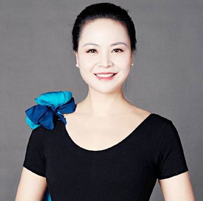 上海新華禮儀_韓瑜老師