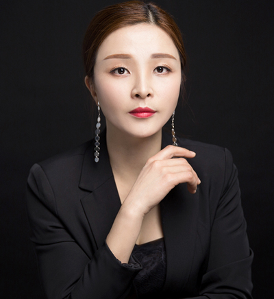 艺上美容美发_陈老师