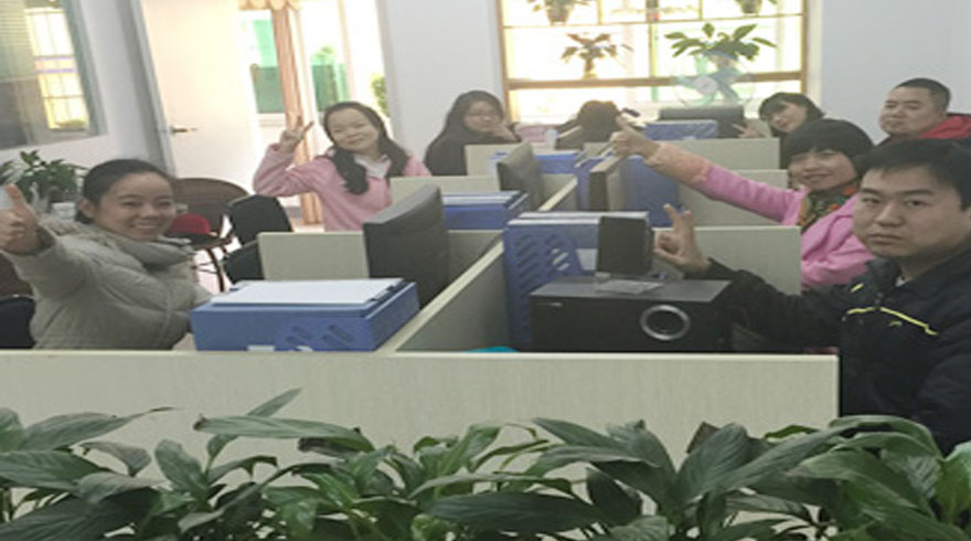 優(yōu)異網校老師合影