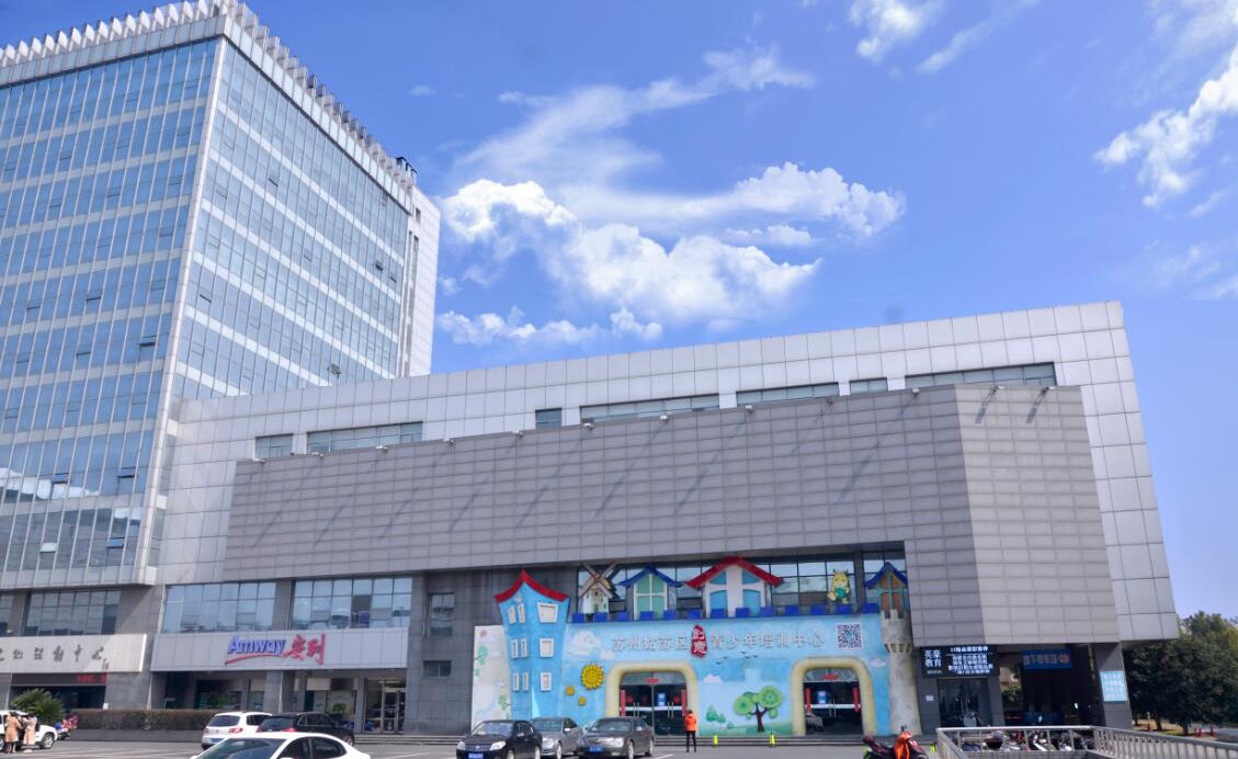 学校外景