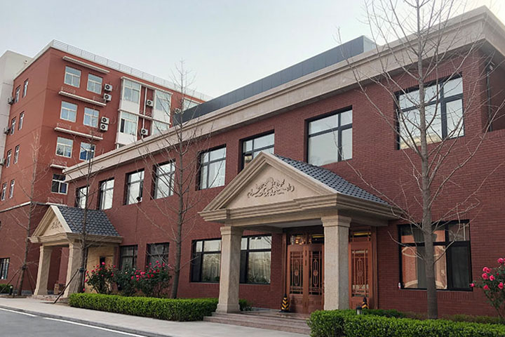 学校大门