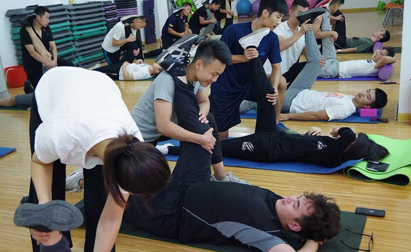 郑州亚斯健身培训学院