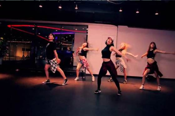 北京卡卡部落舞蹈流行舞