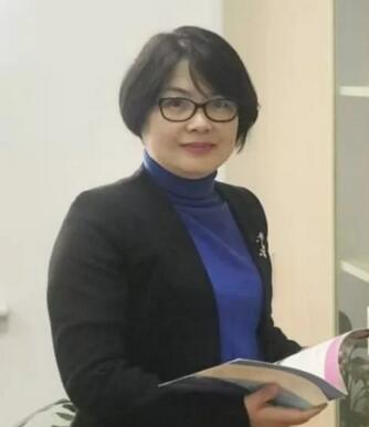 姚瑞丹校长