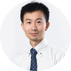 施 毅