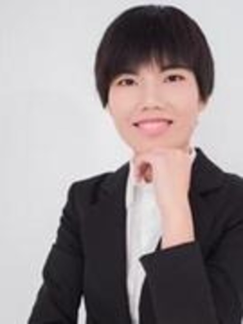 Frau Xi WANG