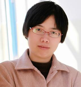 Carol Lee李群慧 ?