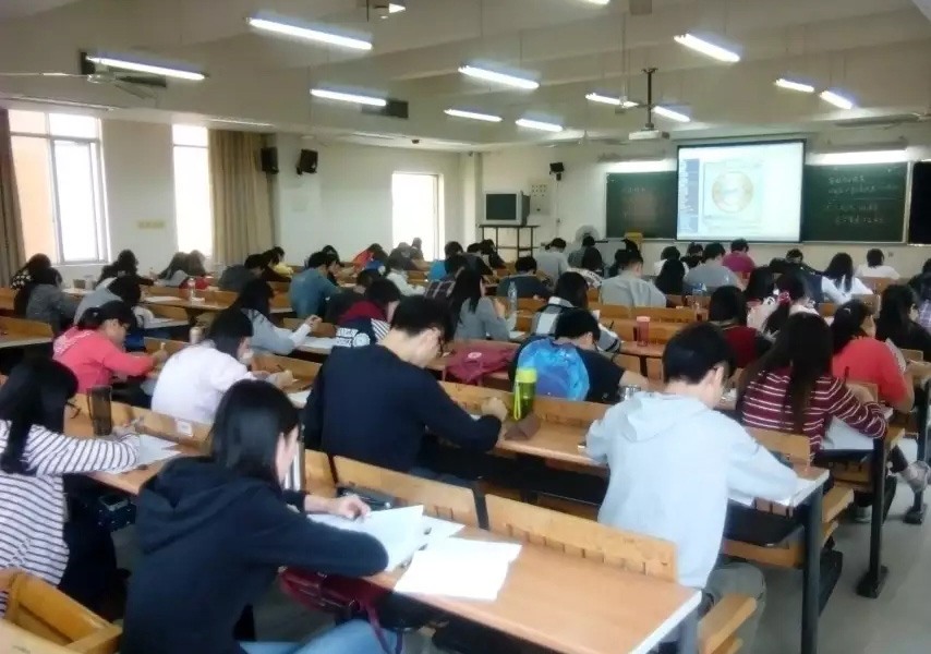 学员上课中