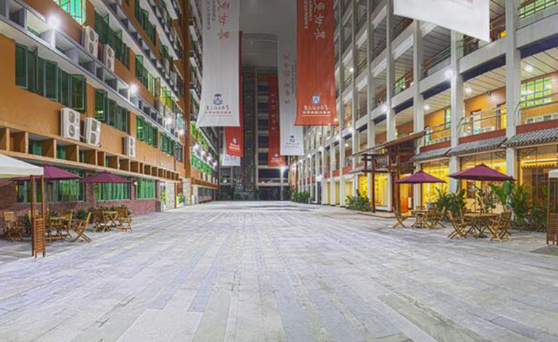 学校中庭