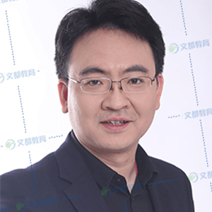 	 何凯文