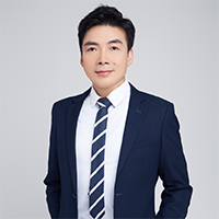 梁滬定校長