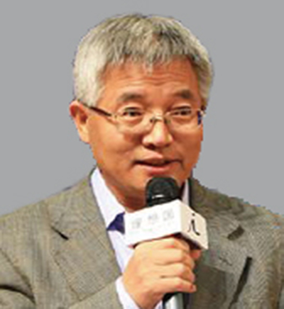 张维迎