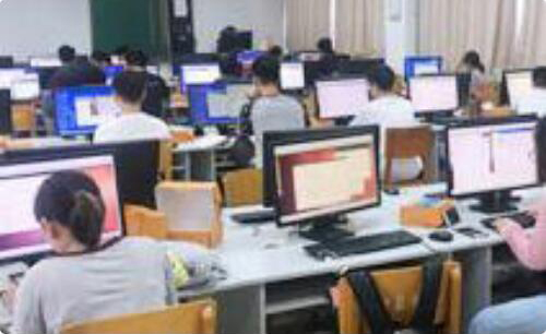 学习上课情景