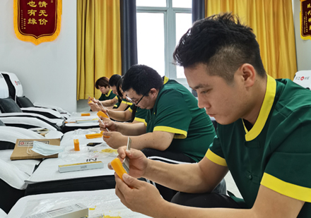 校区学员学习场景展示