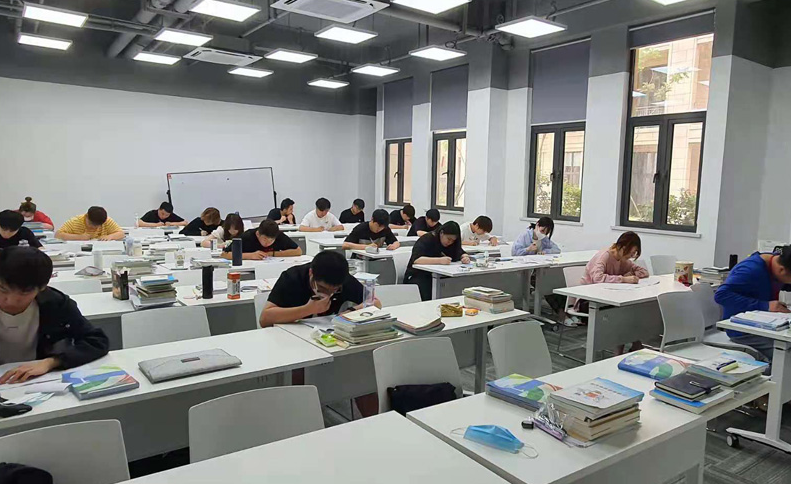 长沙琥珀留学