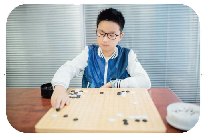 上海同雅堂少儿围棋优秀学员王珞瑜业余5段