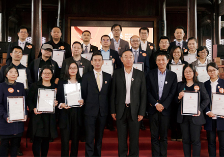 校区报名学员合影