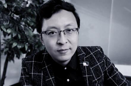李毅龙