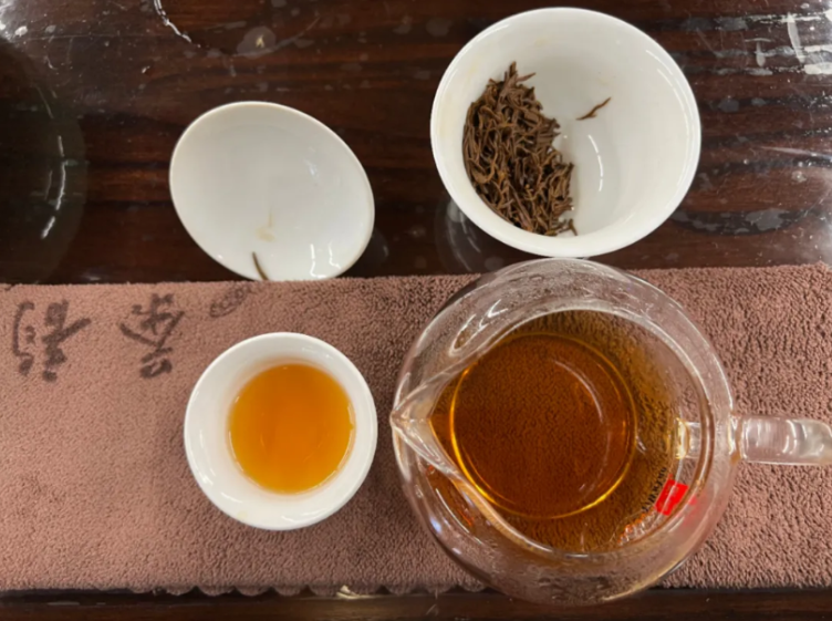 醒茶过程展示