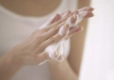 专业面部卸妆全流程指南