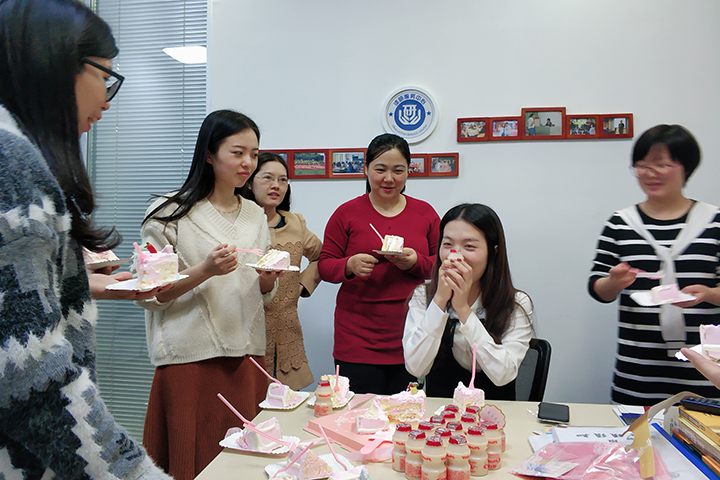 老师生日活动