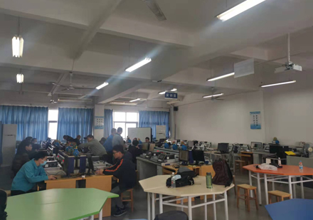 校区学员课堂上课场景展示