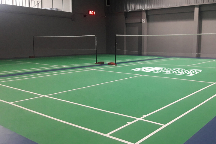 羽毛球球场馆