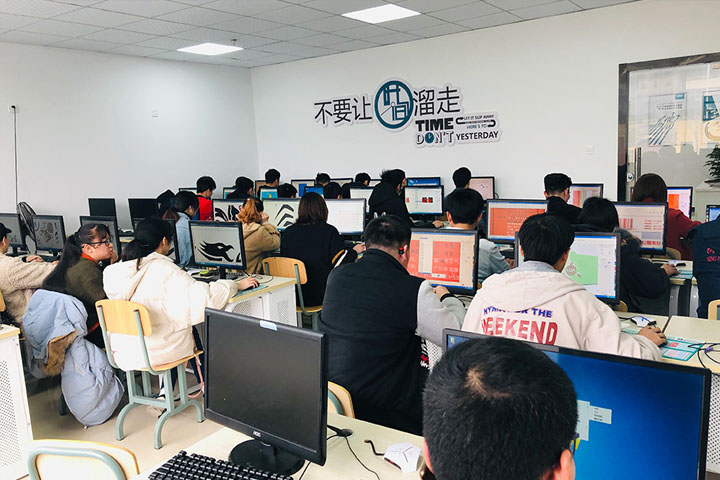 青岛春华教育