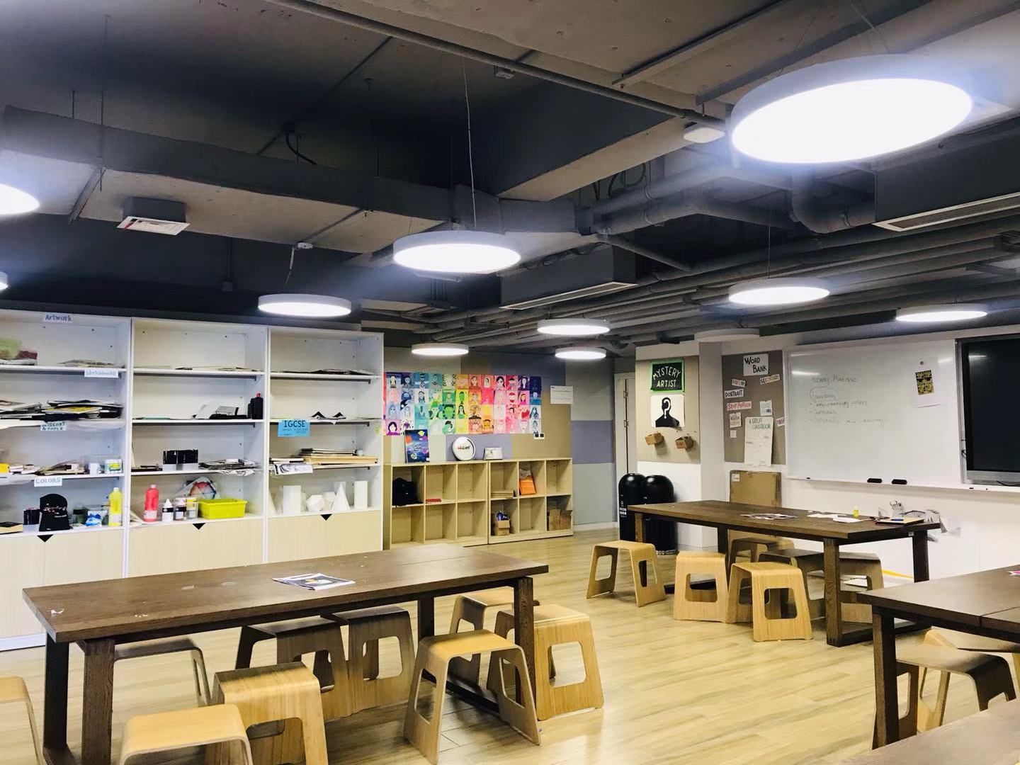 中学美术教室-宏文国际高中