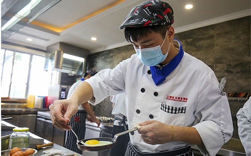 餐饮创业优选指南：小吃技术培训深度解析